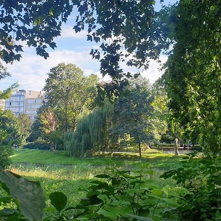 Lovely Two Bedroom Apartment With Free Parking Antwerpia Zewnętrze zdjęcie