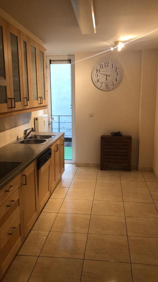 Lovely Two Bedroom Apartment With Free Parking Antwerpia Zewnętrze zdjęcie